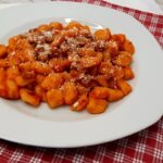 Gnocchi alla zucca con sugo al ragù