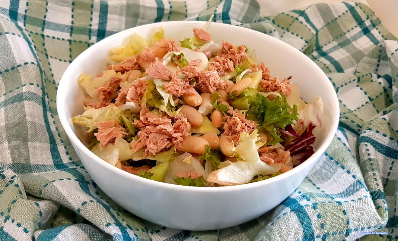 Insalata mista con tonno e fagioli