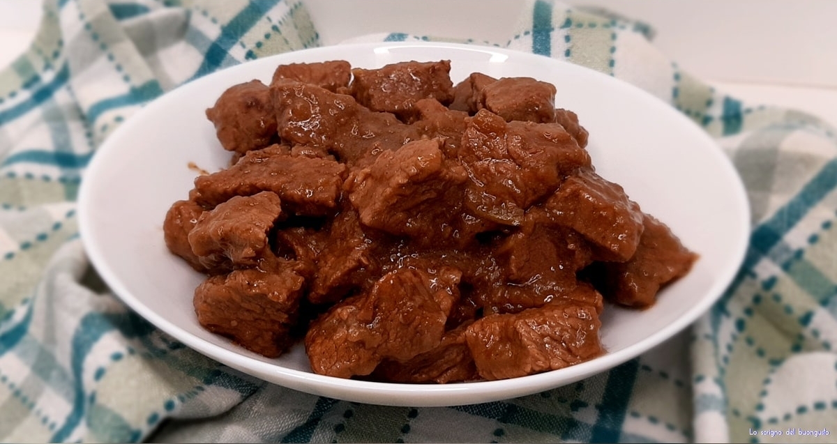 Spezzatino di manzo al vino rosso