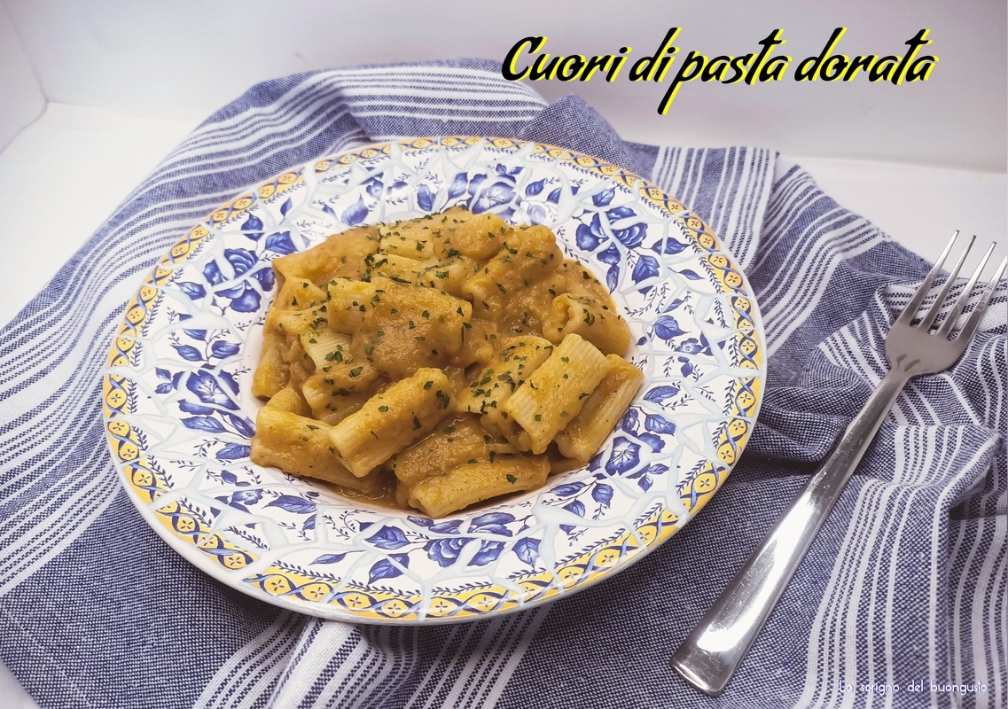 Cuori di pasta dorata
