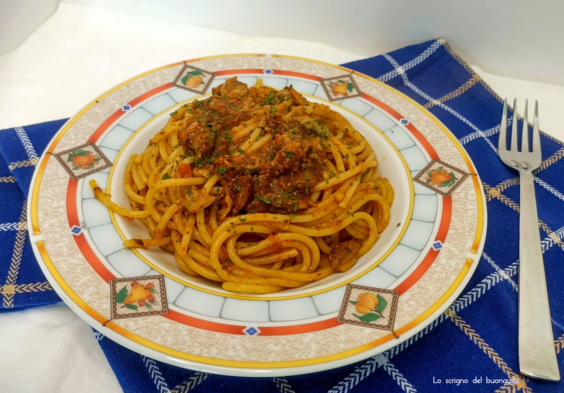Pasta crema peperoni e vongole
