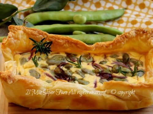 Torta salata con fave fresche e crescenza