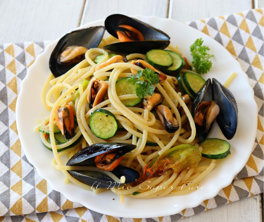 Pasta zucchine e cozze ricetta primo piatto facile e cremoso