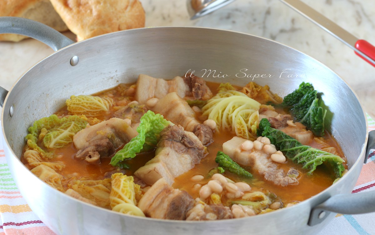 Zuppa di fagioli con verza e pancetta di maiale ricetta secondo