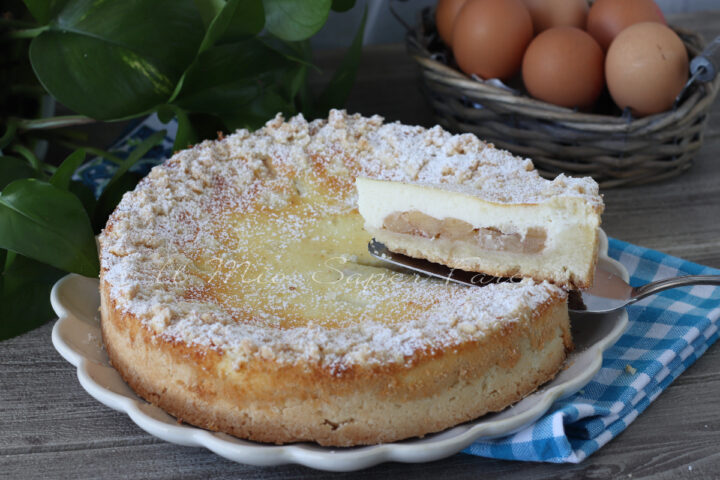 Cheesecake autunnale alle mele