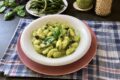 Gnocchi di patate con pesto di fagiolini cremoso