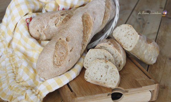 Filoni di pane con farina integrale