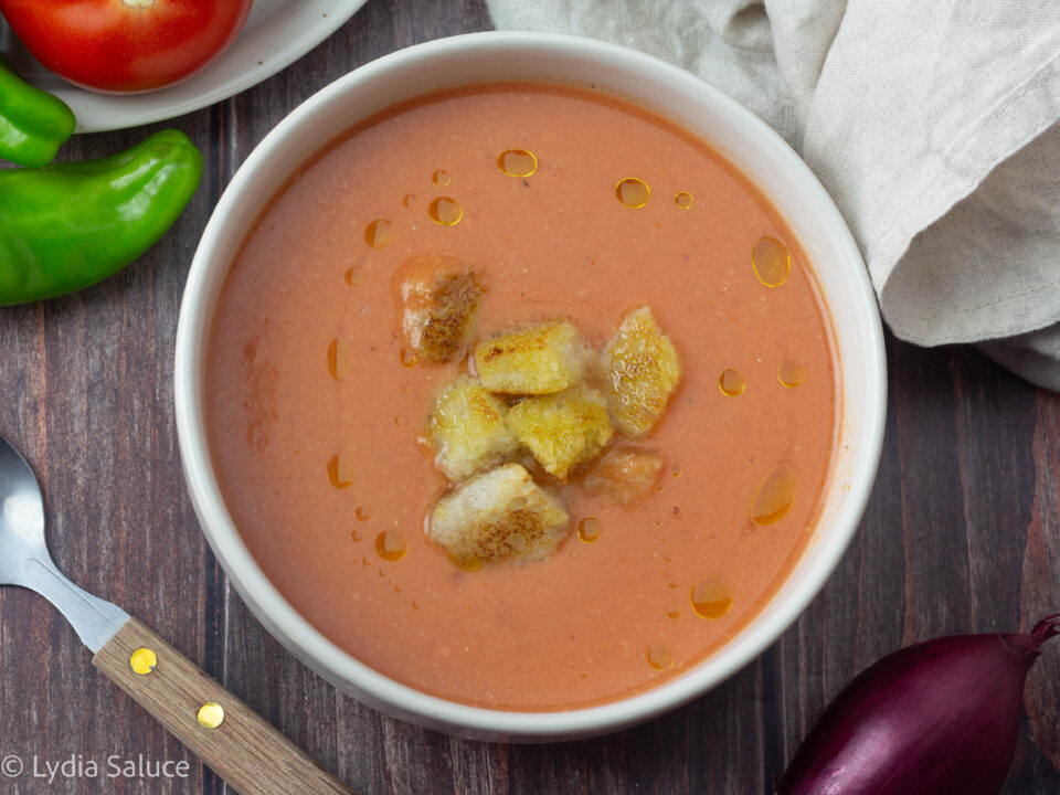 Gazpacho di pomodori e cetriolo