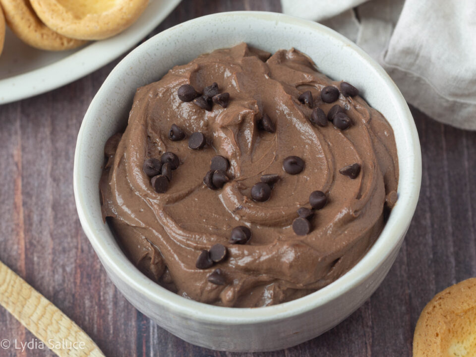 Mousse allo yogurt e cioccolato