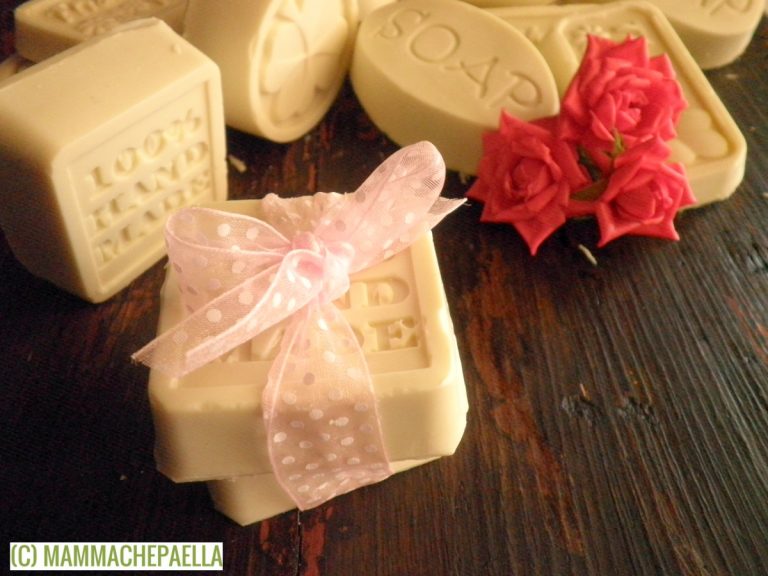 Sapone Bucato Fatto In Casa Come fare il sapone in casa con procedimento a freddo, da toilette / bucato