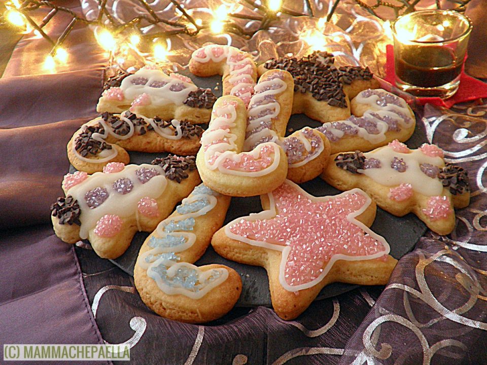 Biscotti natalizi glassati
