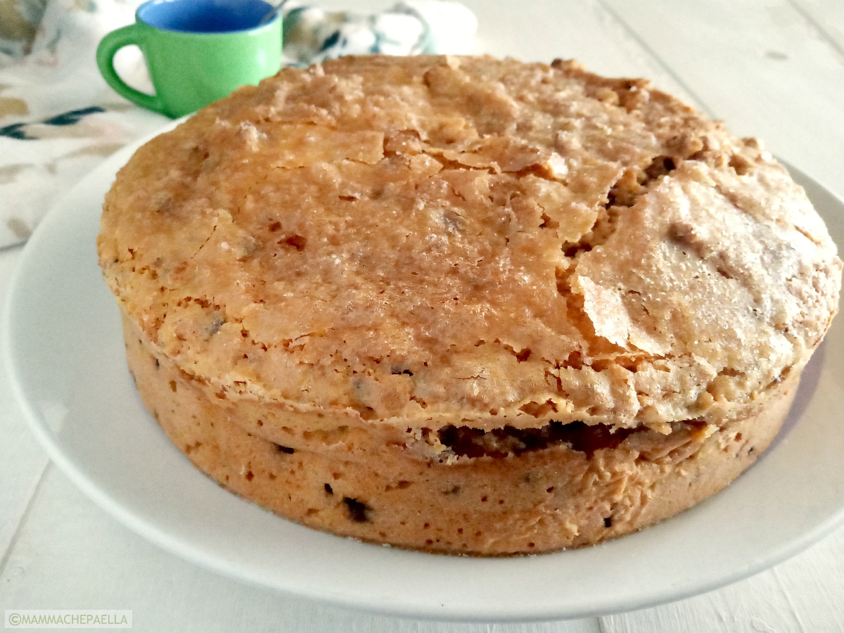 Torta con patata dolce americana, cocco e gocce di cioccolato