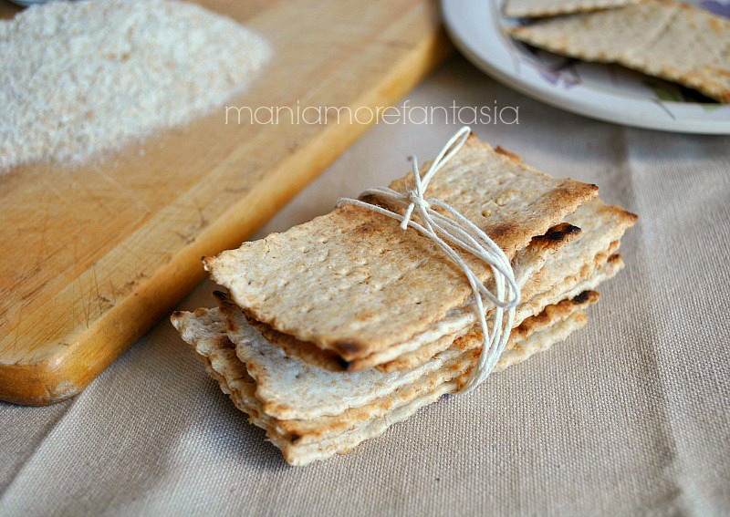 crackers in padella con esubero lievito madre
