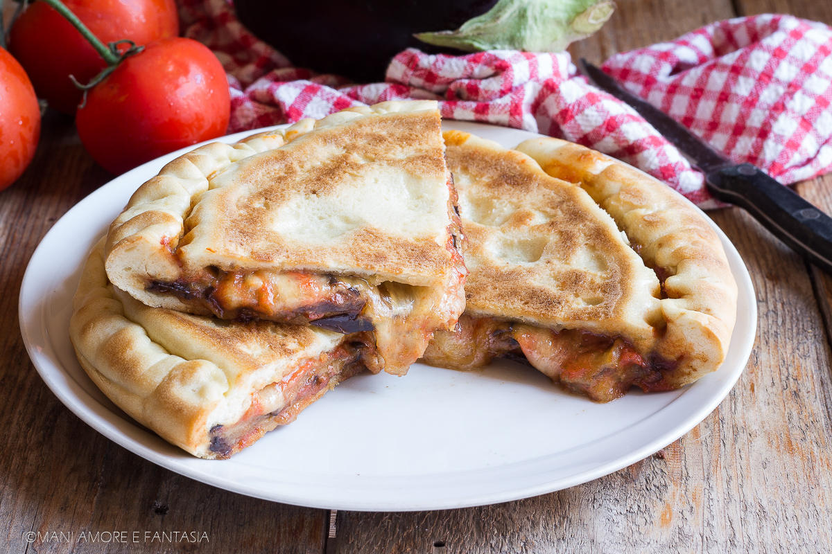 focaccia veloce alla parmigiana di melanzane