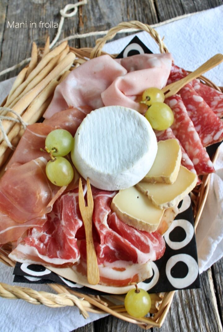 Tagliere assortito di Salumi e Formaggi, 
