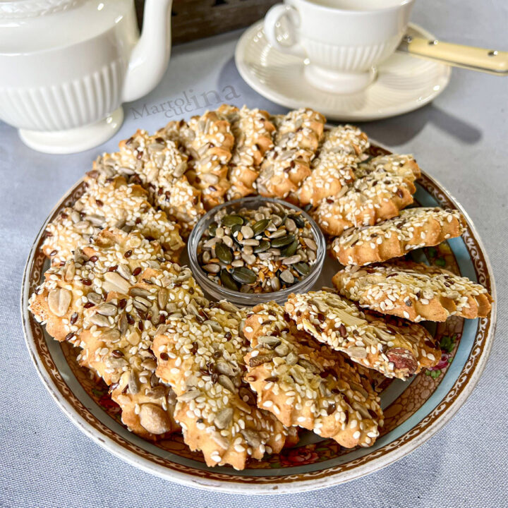 Biscotti fiocchi di avena e semi