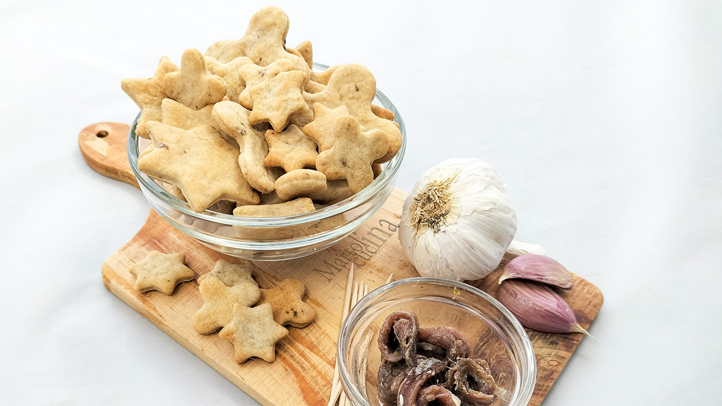 Biscotti salati acciughe