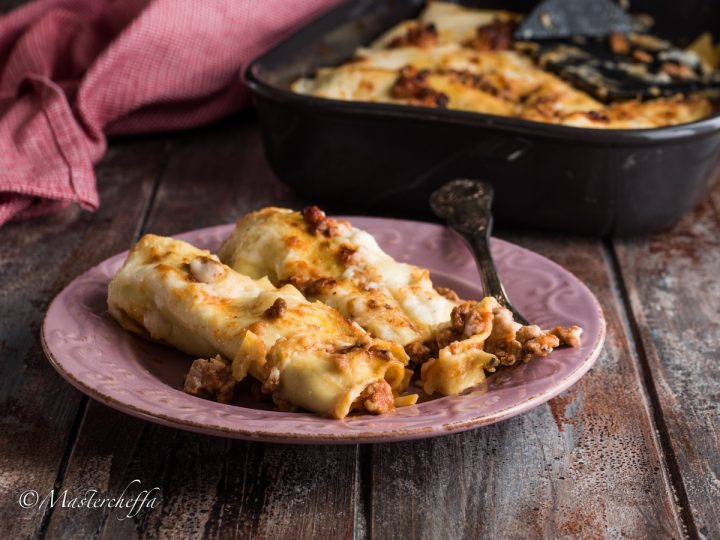 Cannelloni al ragù con besciamella