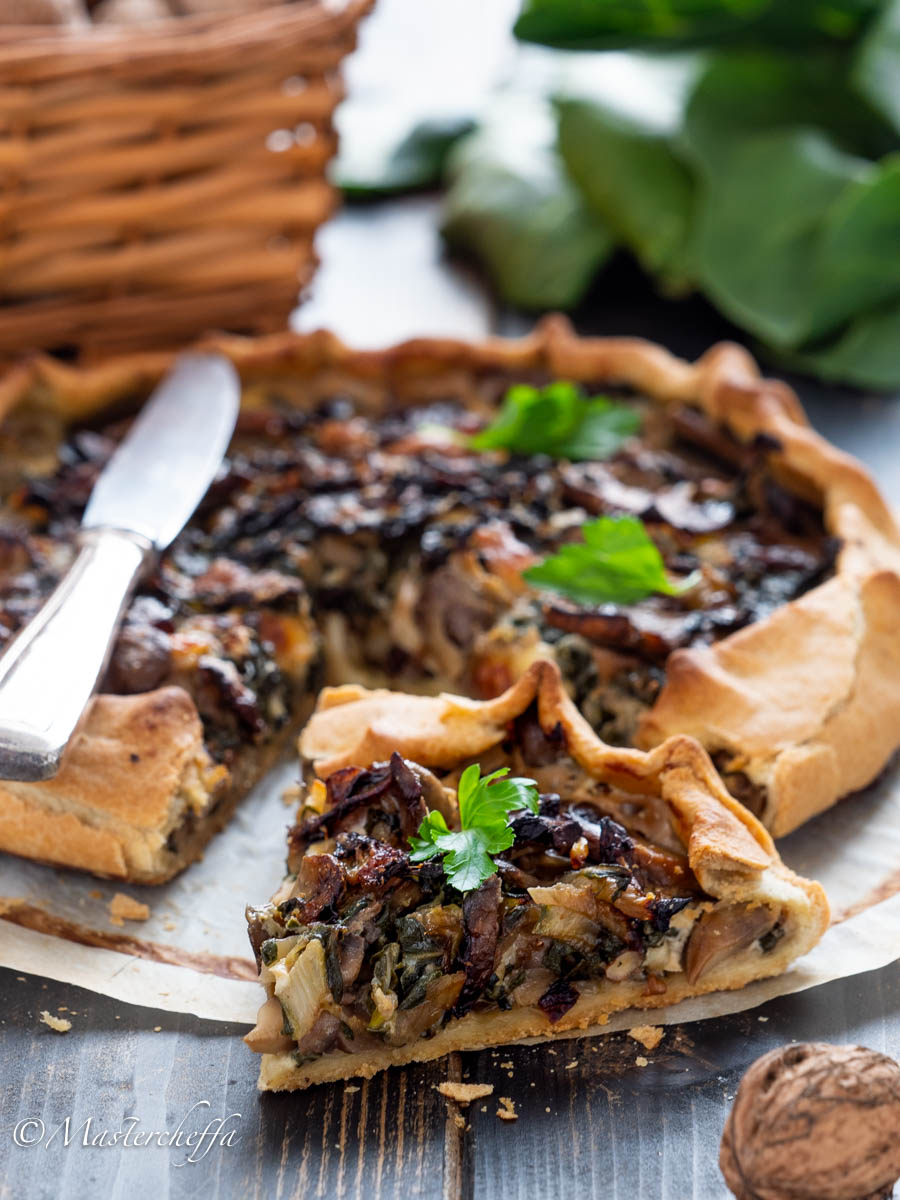 Torta Salata Senza Burro Con Bietole, Funghi, Noci E Formaggio Filante