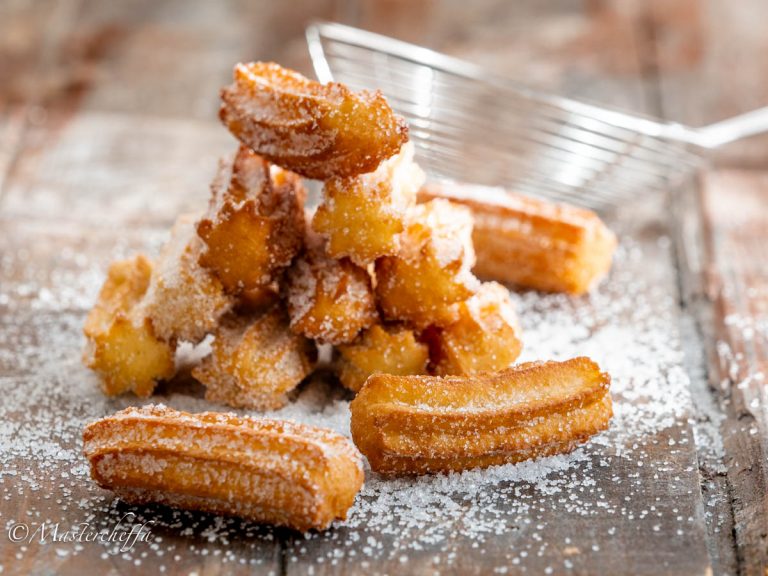 Churros Spagnoli, Ricetta Originale Dolcetti Fritti - Mastercheffa