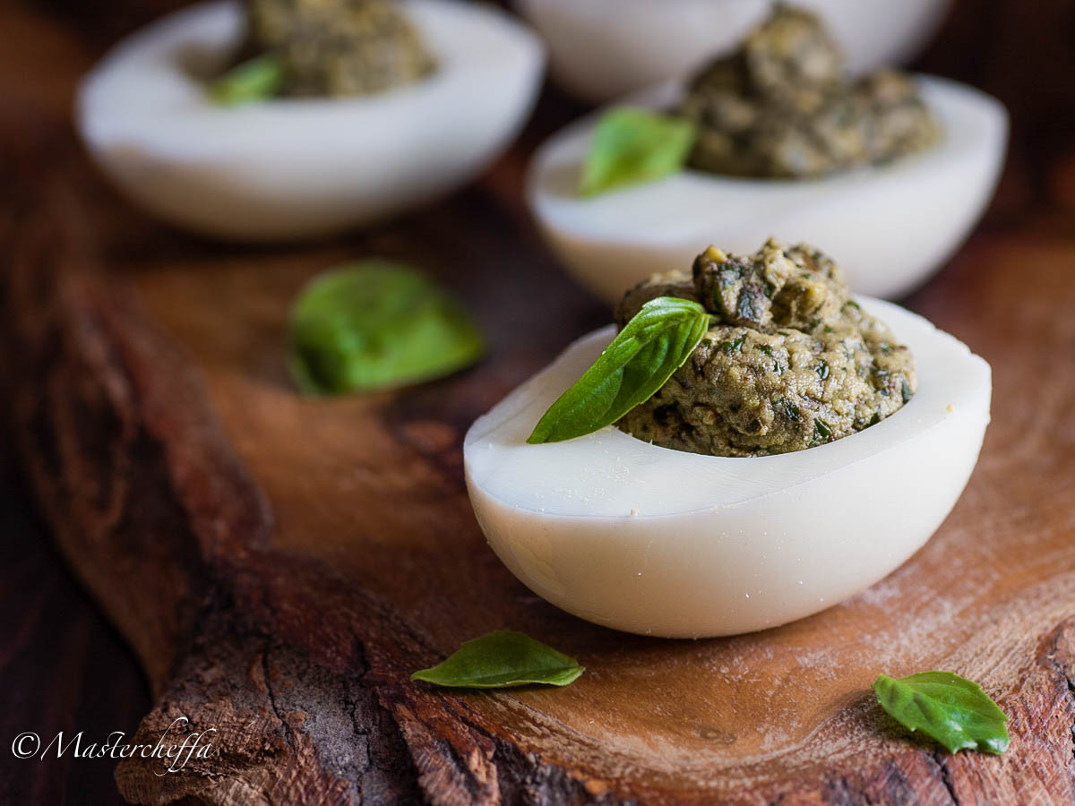 uova ripiene al pesto