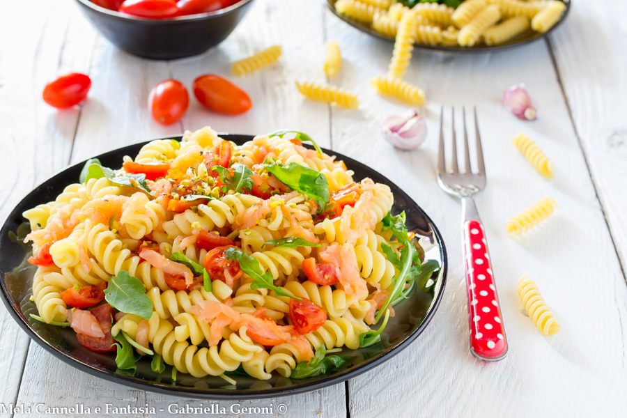 pasta fredda con salmone
