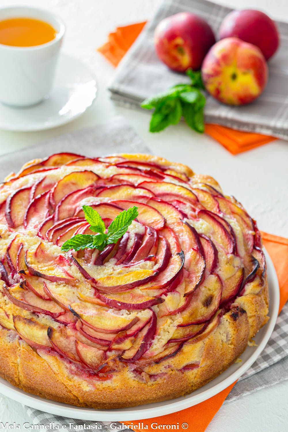 torta di pesche nettarine
