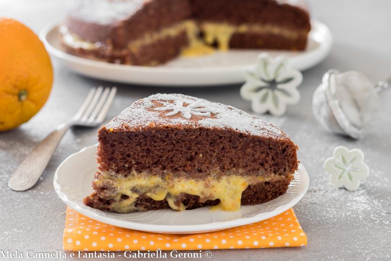 Torta al cacao con crema all’arancia sofficissima e deliziosa