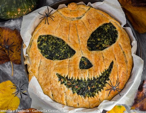 Torta salata di halloween con ricotta spinaci e mortadella