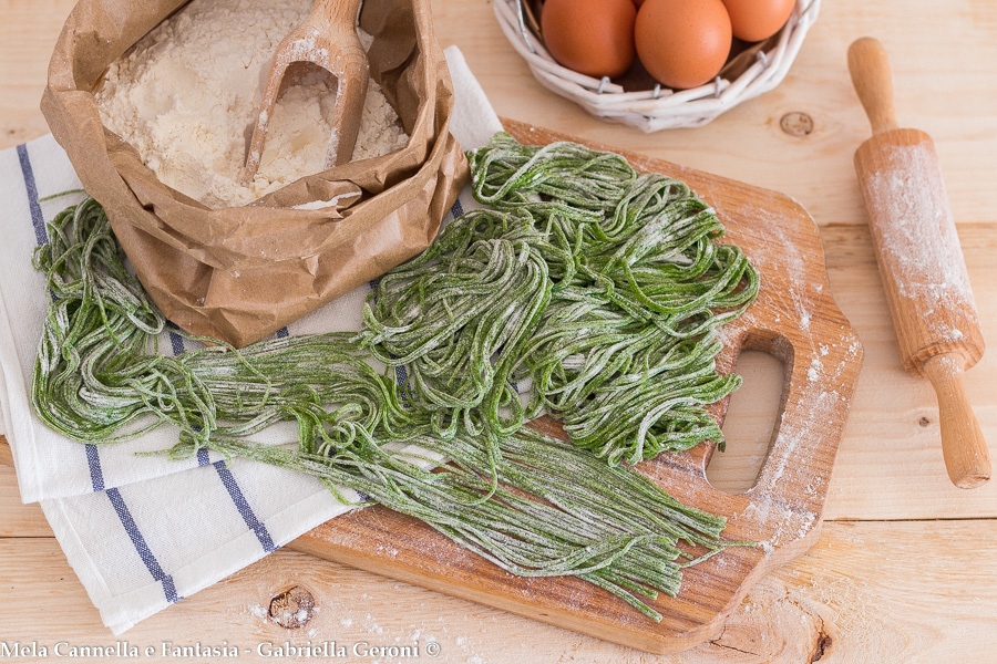 tagliolini verdi fatti in casa