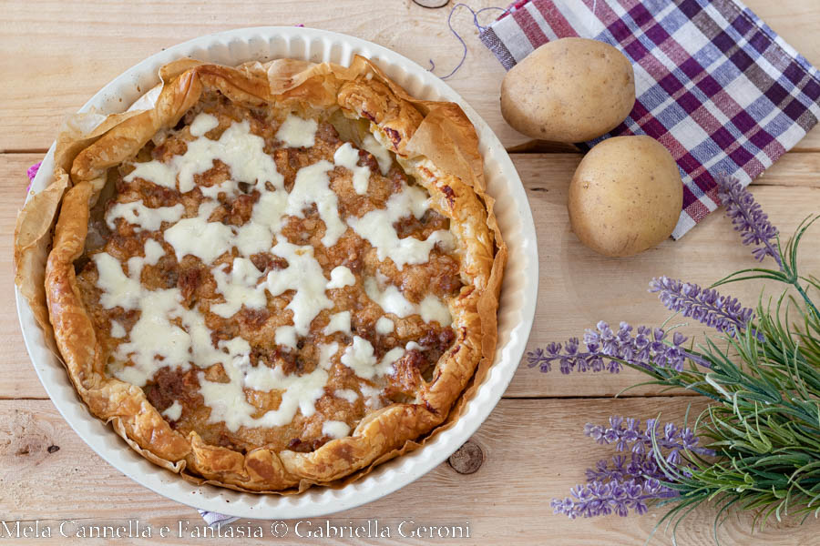 torta salata salsiccia e patate