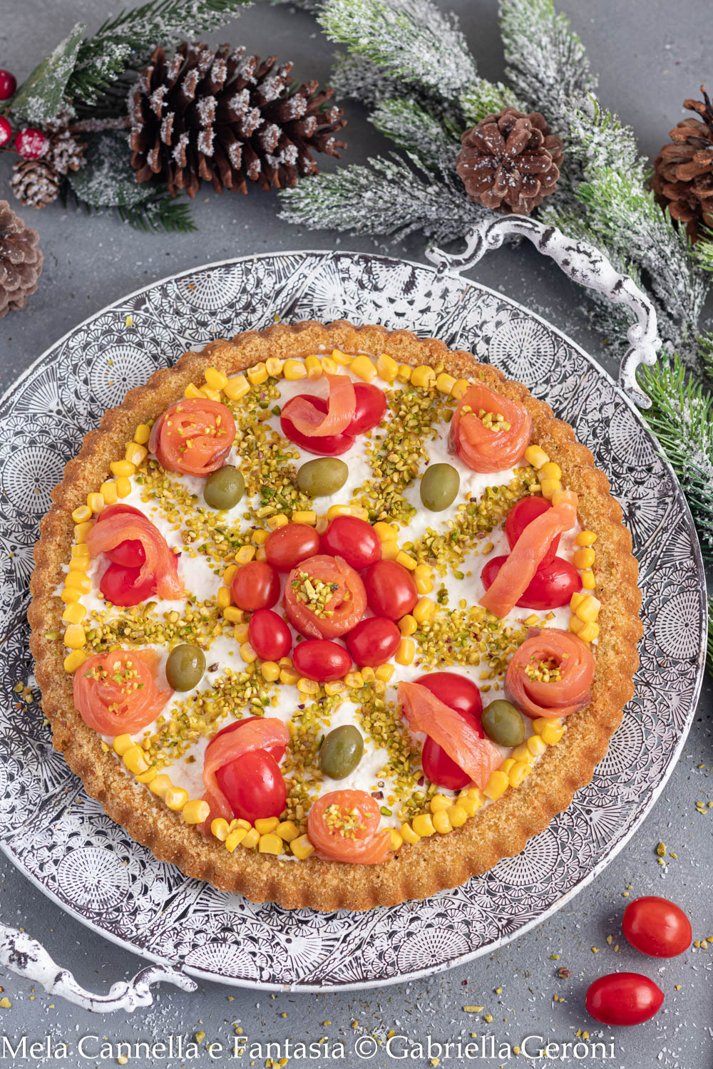 Crostata salata con base morbida perfetta per festività e ricorrenze