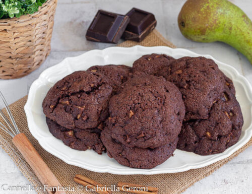 Biscotti morbidi pere e cioccolato