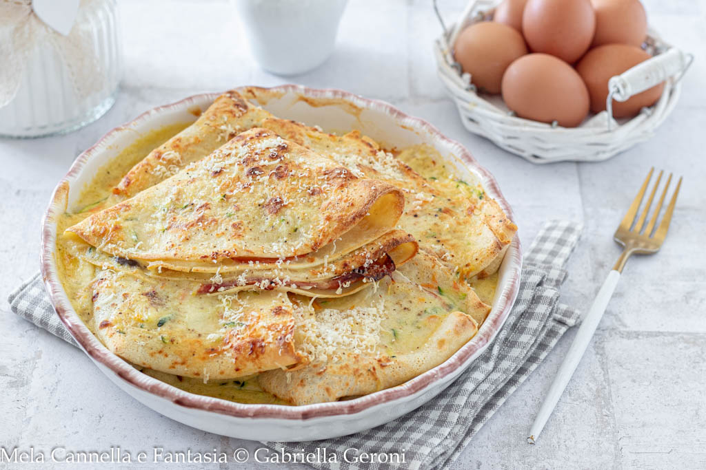 crespelle con i funghi prosciutto cotto e formaggio