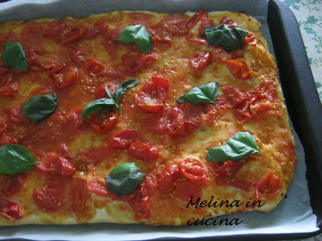 Pizza al pomodoro (1)