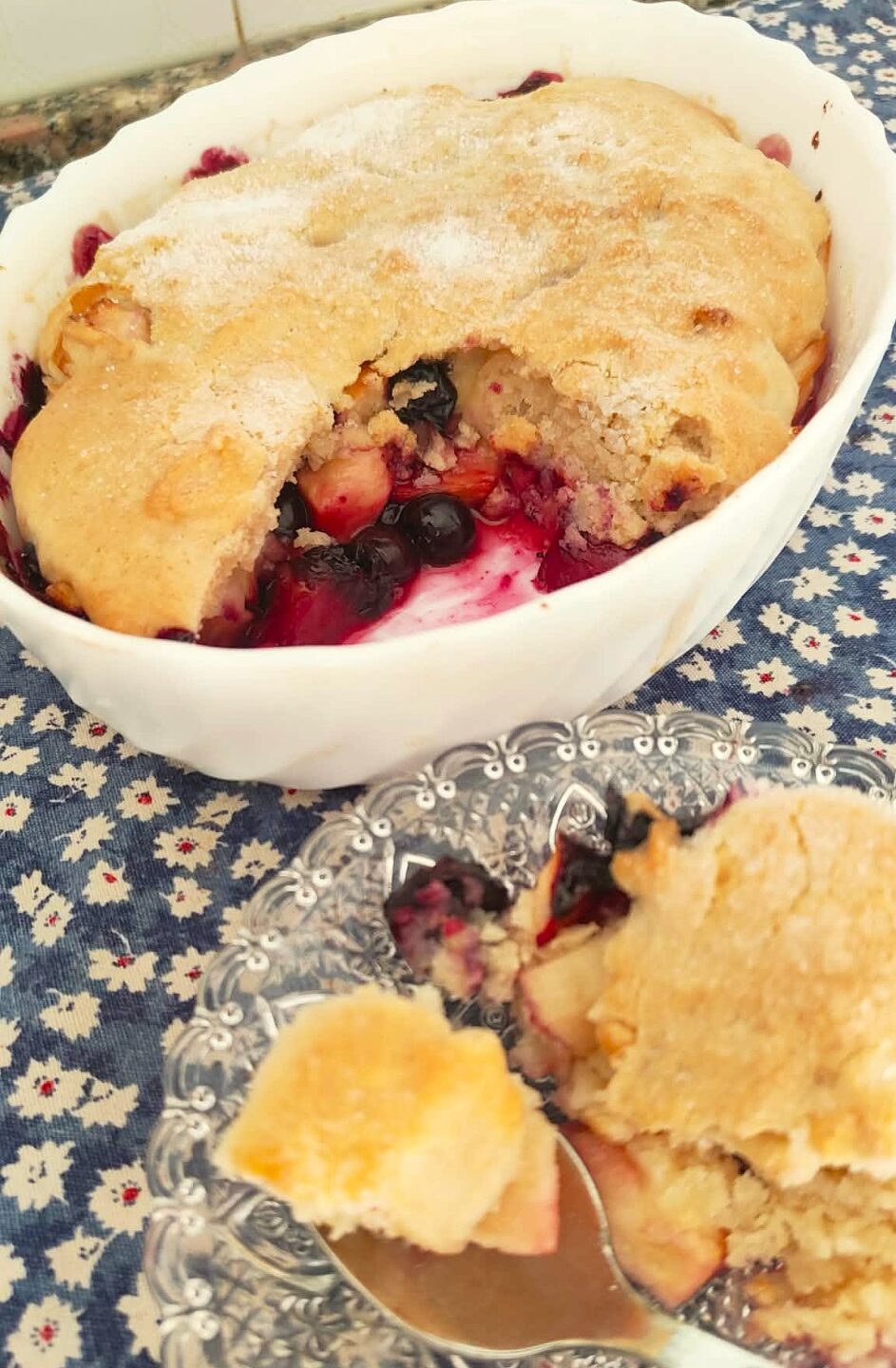 La ricetta del cobbler di mele e mirtilli cotto in friggitrice ad aria 