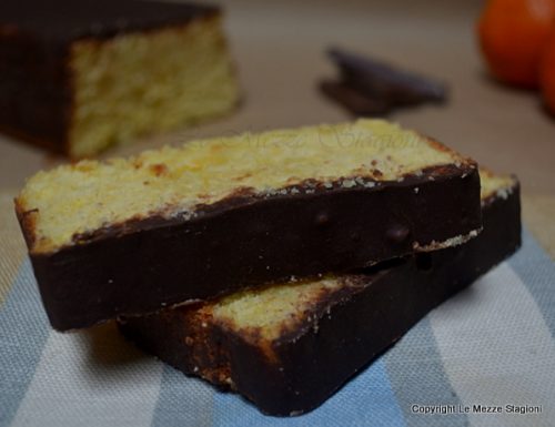 Plumcake all’arancia glassato al cioccolato