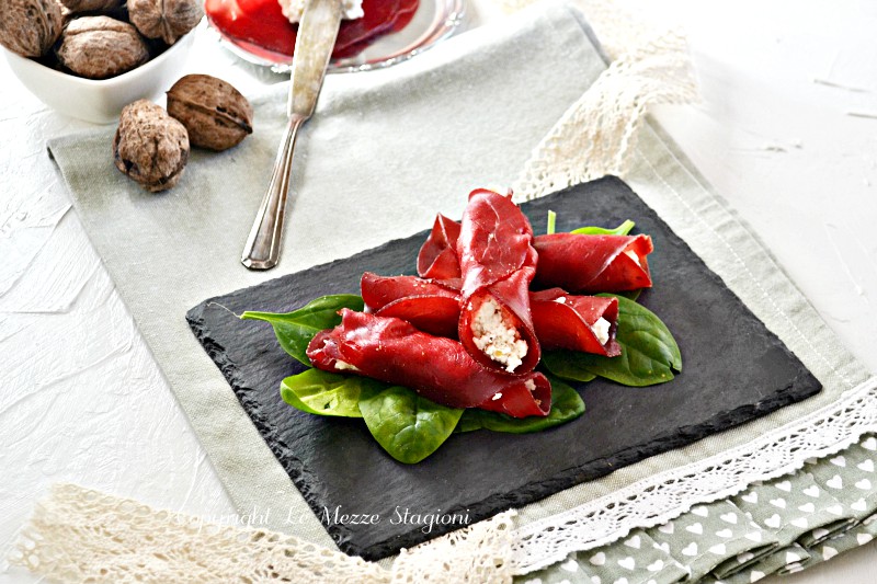 involtini di bresaola con ricotta e noci