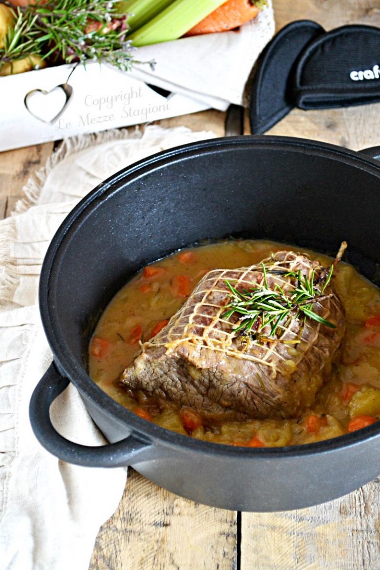 Arrosto Di Vitello In Pentola Con Patate E Carote - Morbidissimo