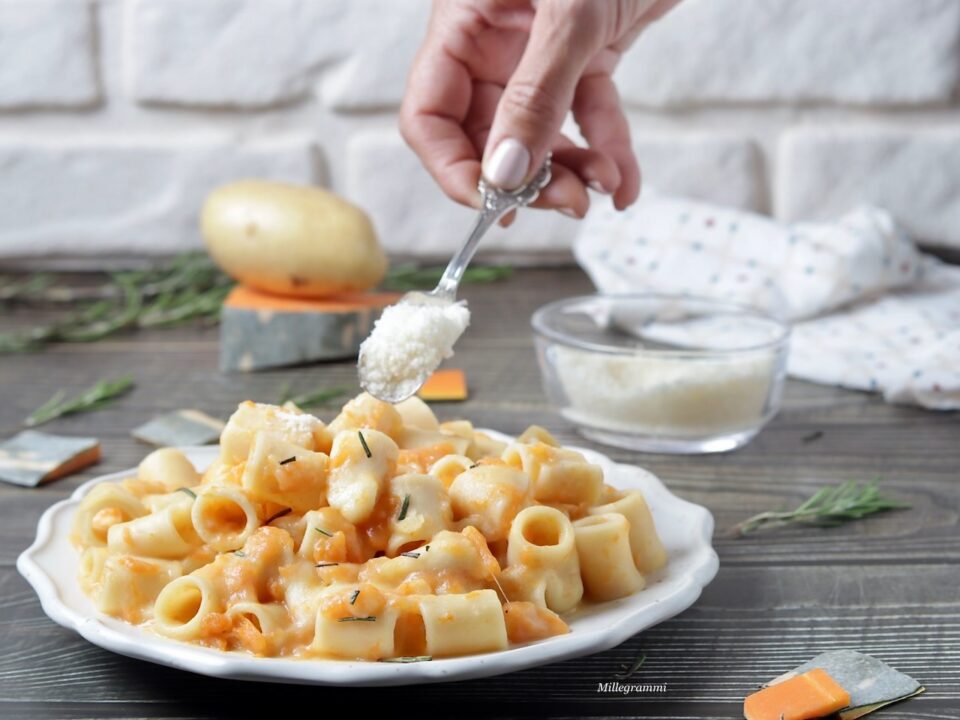 pasta zucca patate e provola