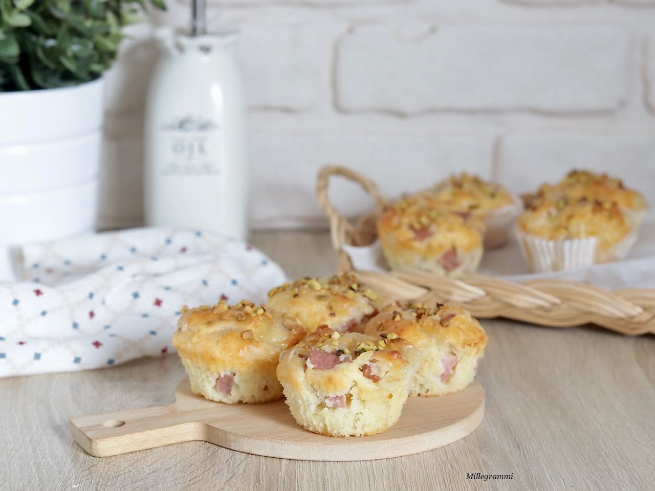 muffin salati emmental e mortadella