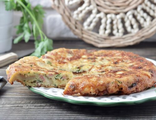 Frittata di pane, ricetta napoletana antispreco per riciclare pane e salumi avanzati