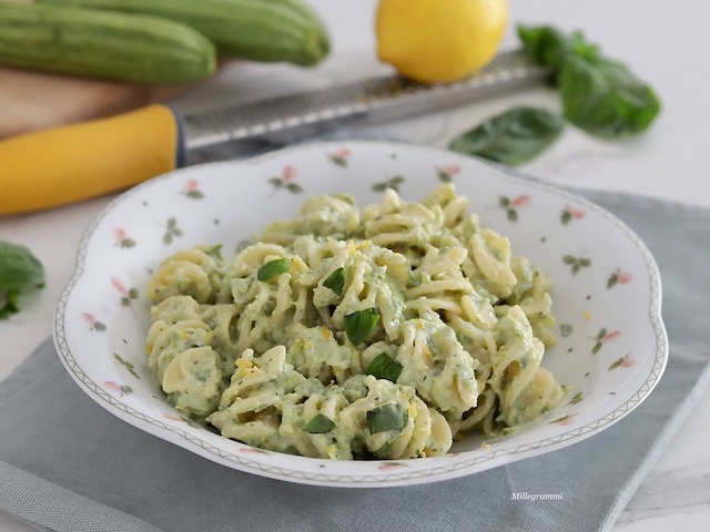 pasta ricotta zucchine e limone