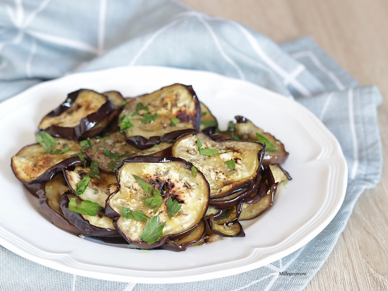 Melanzane arrostite in friggitrice ad aria