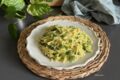 Pasta e zucchine alla napoletana: spaghetti spezzati cotti nelle zucchine come vuole la tradizione
