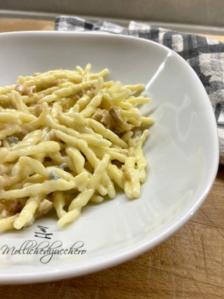 Pasta con gorgonzola e noci ricetta cremosa - Mollichedizucchero