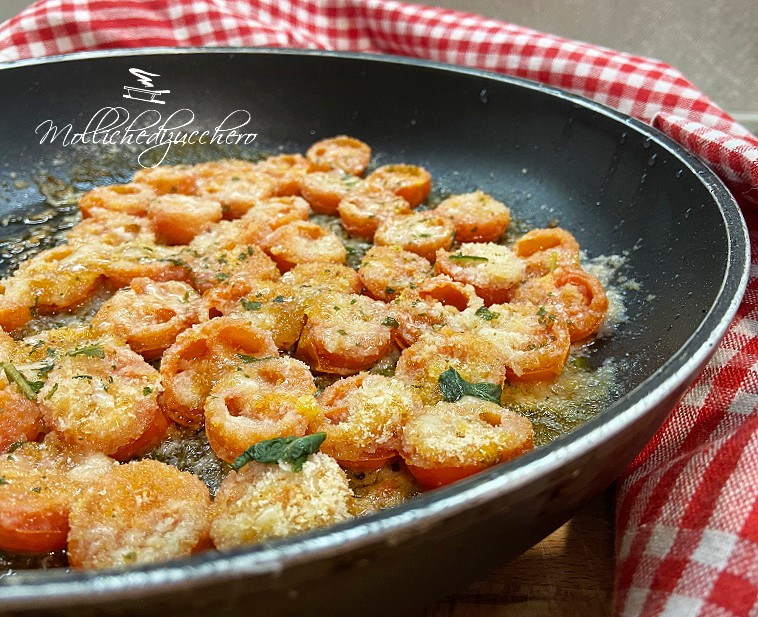 contorno di pomodorini in padella