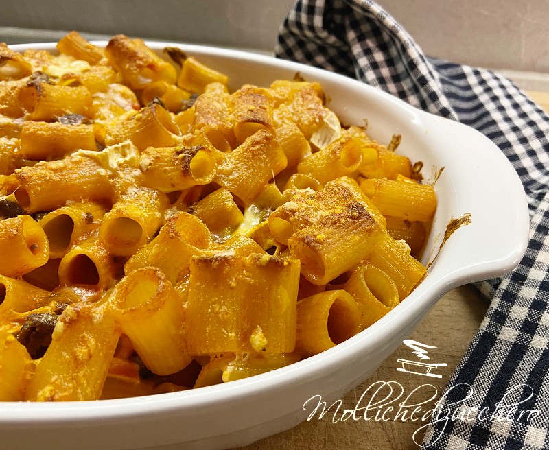 Pasta al forno con salsiccia e formaggio - Mollichedizucchero