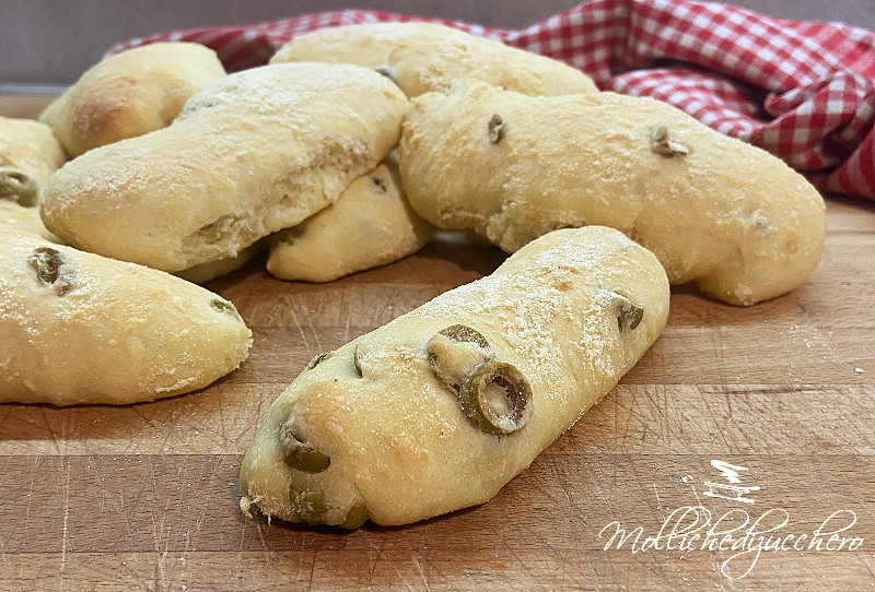 panini senza impasto alle olive