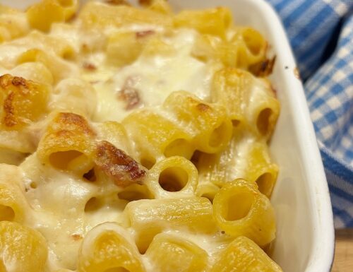 Pasta al forno bianca con speck